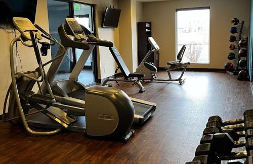 Dupont Hotel | Comfort Suites Denver International Airport