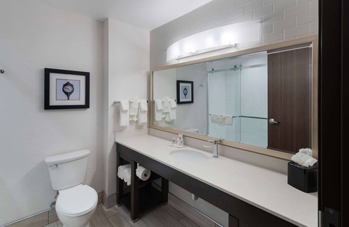 Tri-Cities Hotel | Comfort Suites Kennewick at Southridge