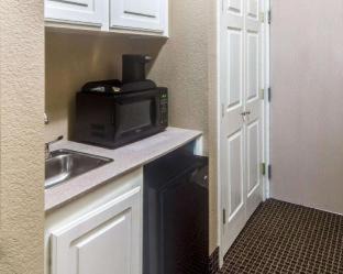 Barrett Hotel | Comfort Suites Kingwood Houston North Humble 59