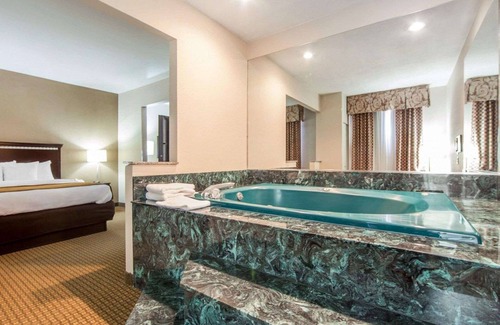 London Hotel | Comfort Suites London South