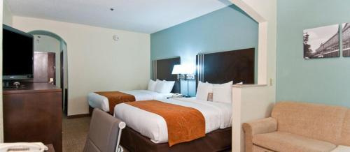 Little Woods Hotel | Comfort Suites New Orleans East