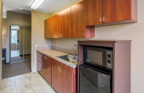 Seaford Hotel | Comfort Suites Seaford