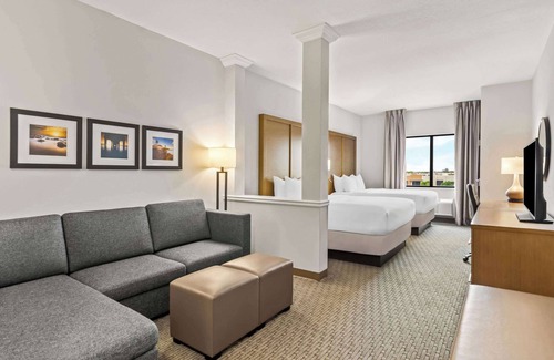 Stuart Hotel | Comfort Suites Stuart - Hutchinson Island