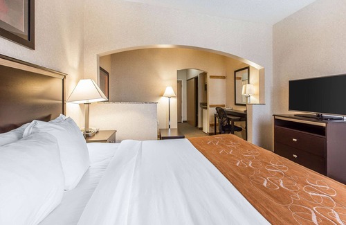 Dillon Hotel | Comfort Suites Summit County