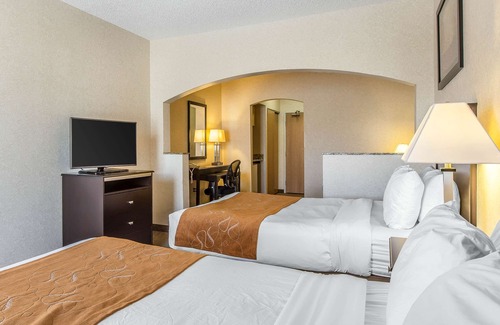 Dillon Hotel | Comfort Suites Summit County