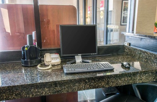 Wixom Hotel | Comfort Suites
