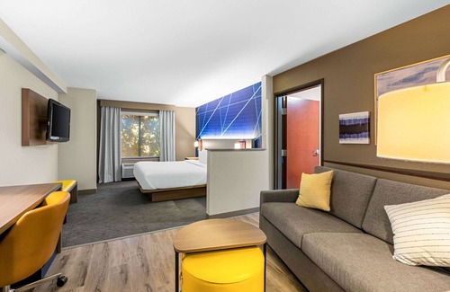 Nut Tree Hotel | Comfort Suites Vacaville-Napa Valley Area