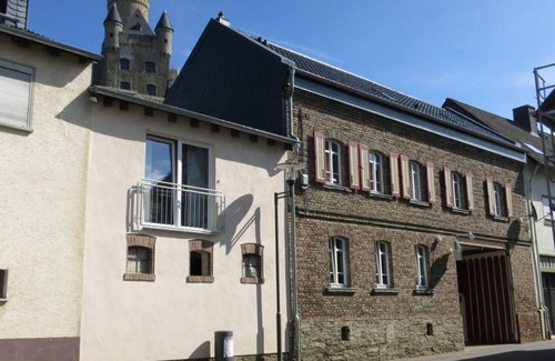 Burgschwalbach Bed & Breakfast | Comfort triple room 4 (room 4) - Gästehaus Auszeit