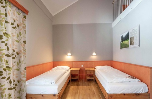 Sirnitz-Sonnseite House | Comfort Vierbettzimmer, Halbpension - Jufa Hotel Hochrindl