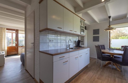 Sint Maartensvlotbrug House | Comfortabel Vrijstaand Vakantiehuis in Sint Maartenszee Dichtbij de Strandopgang Naar het Heerlijke Zandstrand van Sint Maartenszee