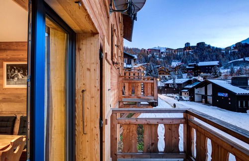 Plagne 1800 Ski Chalet | Comfortable chalet near slopes, sleeps 10, pet-friendly, WiFi