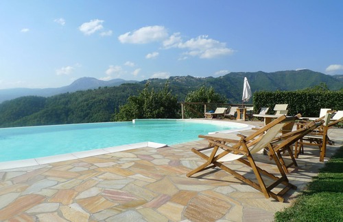 Pieve Fosciana Cottage | Comfortable 1 bedroomed apartment, pool, restaurant in village on eco-farm.