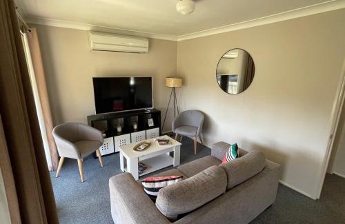 Central Mudgee House | Comfortable 2-Bedroom home in Mudgee - Rest Easy Mudgee