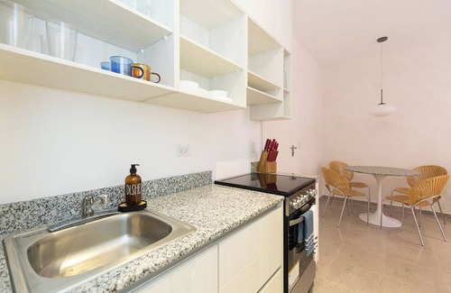 Santa Ana Apartment | Comfortable 2 bedroom apartment in Santa Ana - Downtown property - Revitalizing in process