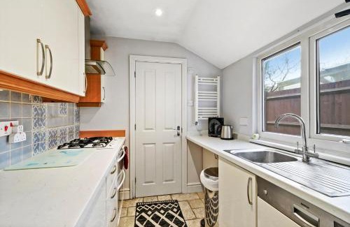 Maidstone Apartment | Comfortable 2 bedroom property, Maidstone