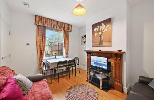 Maidstone Apartment | Comfortable 2 bedroom property, Maidstone