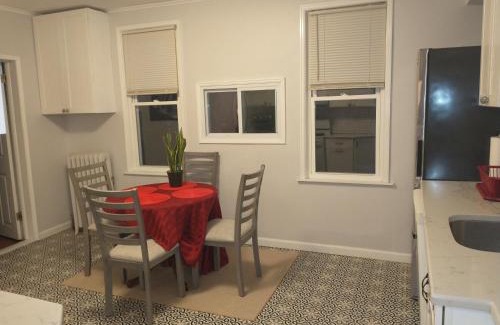 Ridgefield Park Apartment | Comfortable 3 Bedroom Apartment 30 Minutes to New York