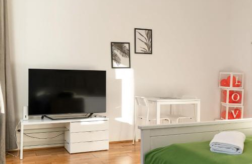 Landstrasse Apartment | Comfortable 3BR -Belvedere -Perfect for long stays