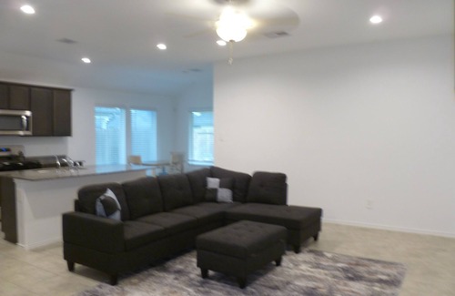 Iowa Colony House | Comfortable 3BR Retreat in Arcola - Near Houston and Beaches