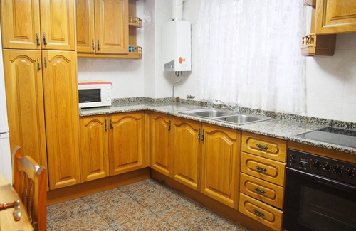 Sagunto Condo | Comfortable and spacious apartment for 6 px. 3 bedrooms and 2 bathrooms, independent kitchen .