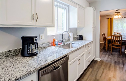 Lenexa House | Comfortable and elegant 3BDR duplex, unit # 4
