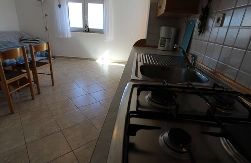 Tribulje Apartment | Comfortable and economical apartment with private parking on the island of Krk