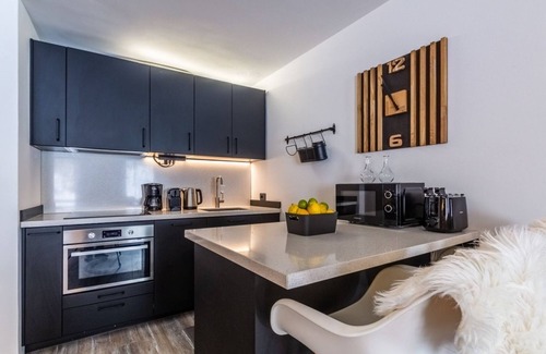 Cervinia Ski Chalet | Comfortable apartment with direct access to the Cervinia slopes