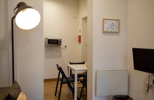 Se Apartment | Comfortable apartment, fully equipped, very close to the center of Lisbon in the traditional Alfama district.