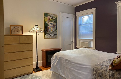 Watertown Apartment | Comfortable apartment walkable to village + bus line, 10 min to Cambridge and T