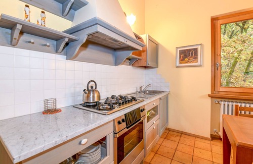 Gavardo Apartment | Comfortable Apartment Vittorio in Agriturismo Colleincanto
