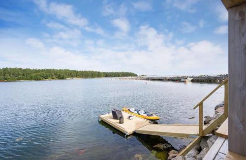 Nordanstig Municipality Apartment | Comfortable Apartment with private dock