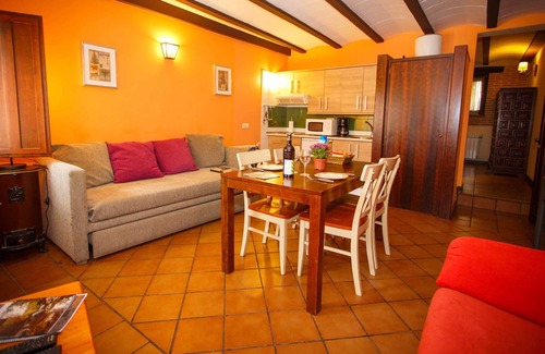 Robregordo Apartment | Comfortable bedroom apartment and sofa bed on the ground floor with fireplace