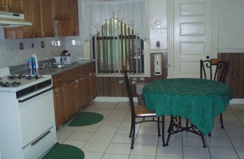 Crown Heights Apartment | Comfortable Brown Stone Apartment