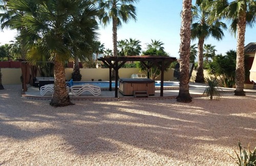Orihuela House | Comfortable double room located in the countryside with outdoor pool.