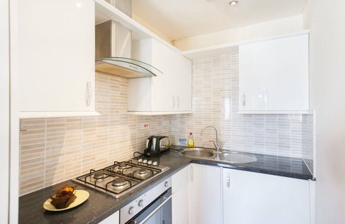 Kings Cross St. Pancras Apartment | Comfortable Entire Apartment - 3
