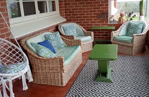 Oamaru House | Comfortable family home with beautiful wild gardens to enjoy.