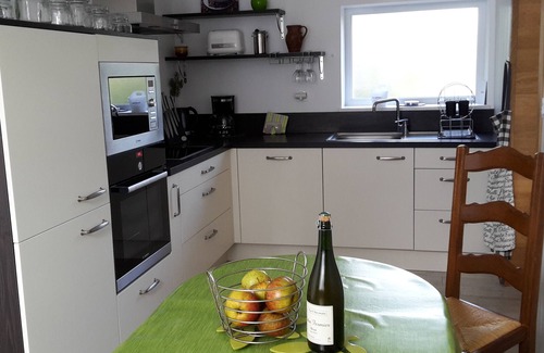Bosville House | Comfortable farm cottage 10 minutes from the sea