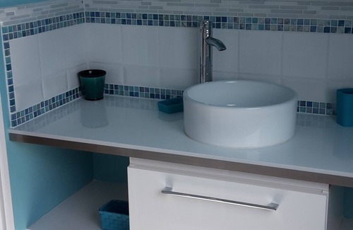 Bosville House | Comfortable farm cottage 10 minutes from the sea