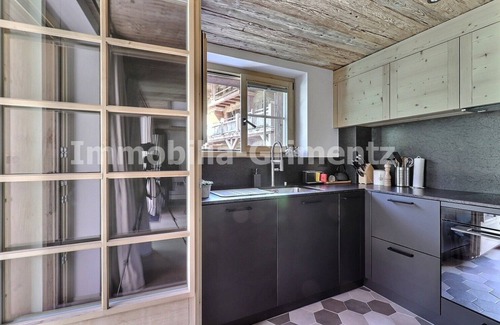 Grimentz Apartment | Comfortable flat for 4 à 5 people, living room with wood-burner, kitchen area with dishwasher, 1 dou