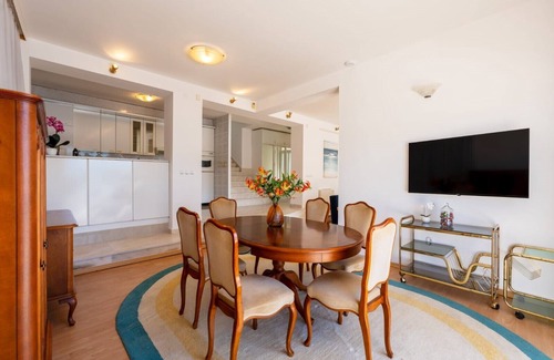 Neum Apartment | Comfortable Four-Bedroom Apartment