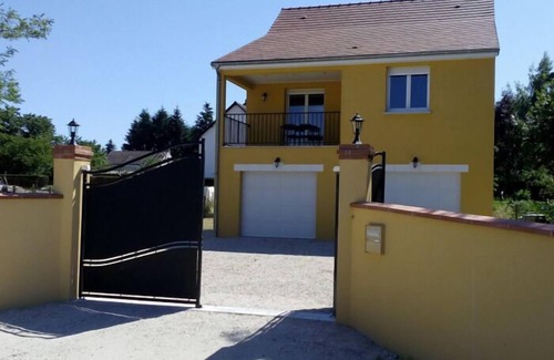 Huisseau-sur-Cosson Cottage | Comfortable Gîte de l'Oisilliere Between Chambord and Blois, along the Loire