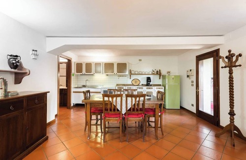 Farra di Soligo Apartment | Comfortable house - garden and parking