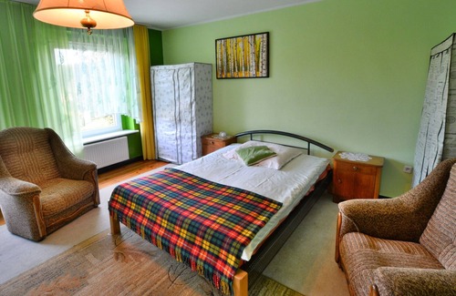Szczecinek Apartment | Comfortable holiday apartment in the countryside, for 10 people, Drezno