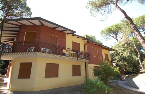 Rosolina Mare Apartment | Comfortable holiday home apartment near Venice with parking