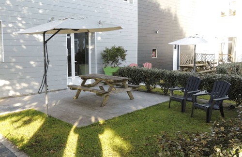 Gouville-sur-Mer House | Comfortable individual lodgings in a natural setting.
