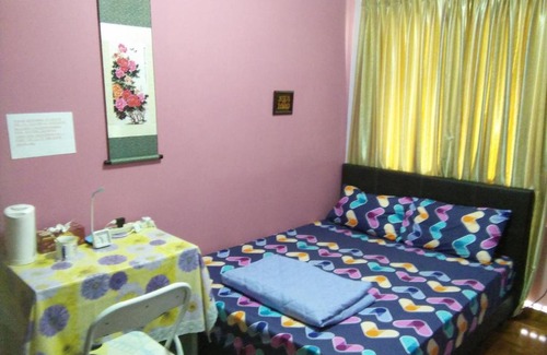 Sembawang House | COMFORTABLE MASTERBEDROOM SUITE
