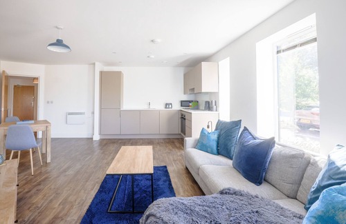 Bicester Apartment | Comfortable, modern apartment near Bicester