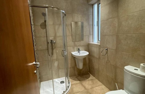 Mosta Apartment | Comfortable private bedroom with bathroom