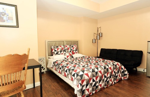 Covina House | Comfortable private room at Covina