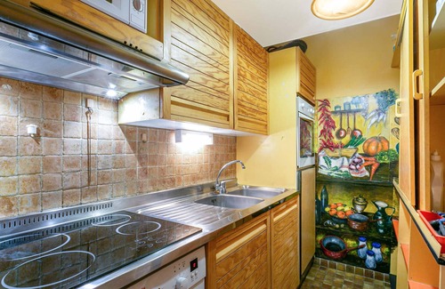 Val-d'Isere Apartment | Comfortable studio in Val-d'Isère, 4-5 people, balcony, wifi